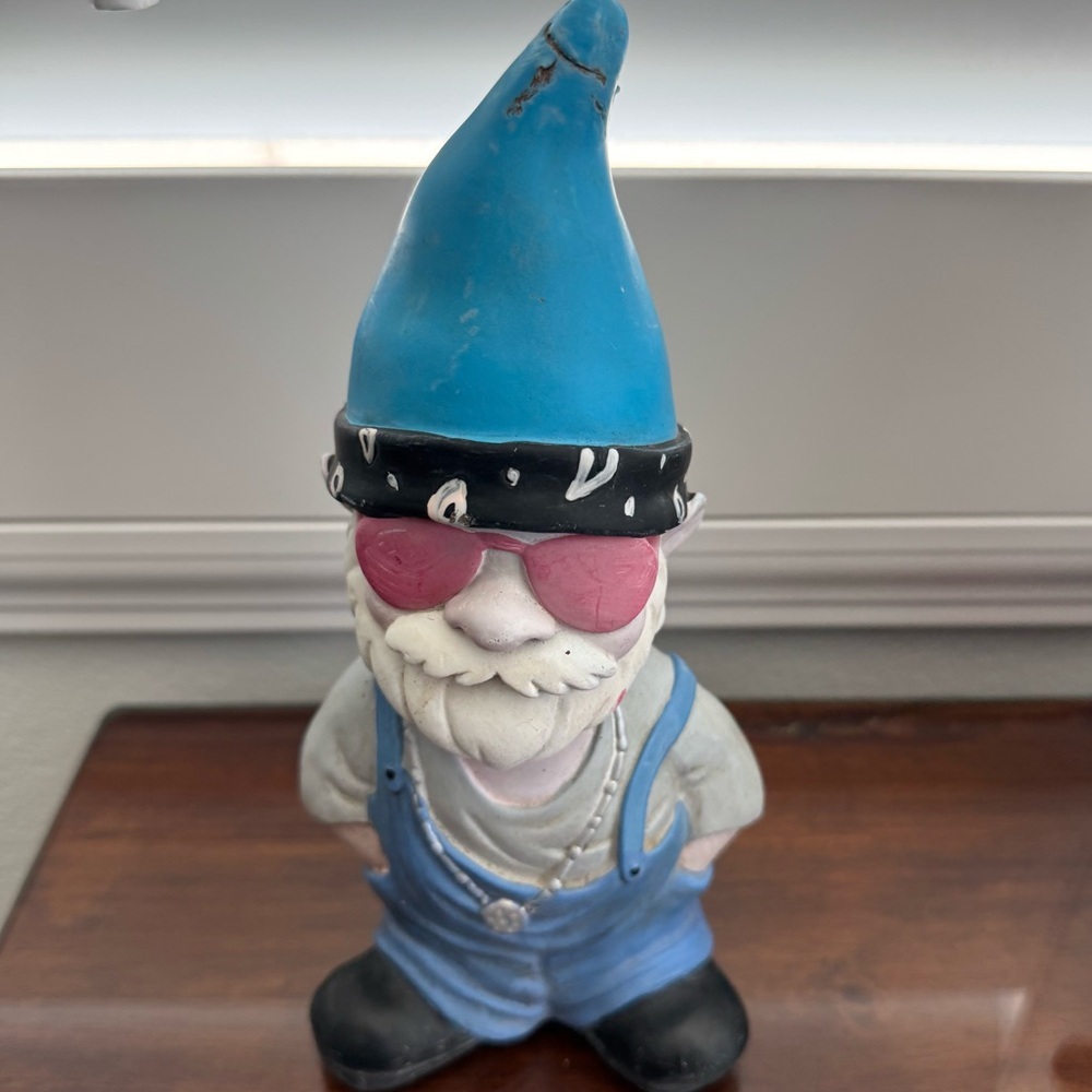 Garden Gnome Bobblehead 10” Rapper Hip Hop Chain Necklace Sunglasses Gangster‎